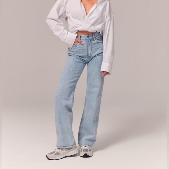 Abercrombie 90s Relaxed Jeans - Picture 3 of 5